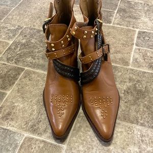 NWOT Lanca Perfume western studded pointed heeled boots